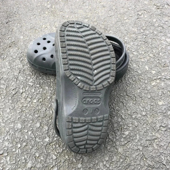 Youth Crocs with interior liner - Picture 4 of 5